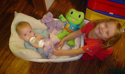 2009_06_basketbaby 2009_06_basketbaby